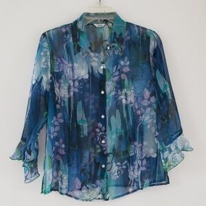 Nicola Sheer Floral 3/4 Sleeve Button blouse
